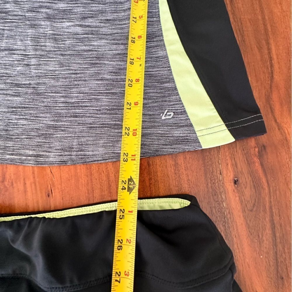Bolle Tennis-Pickleball-Golf Top and matching skort both sz L EUC - Picture 7 of 12